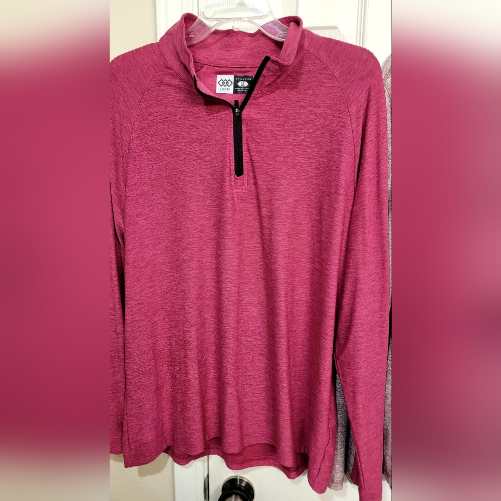 Leg3nd Size Large Moisture Management Top